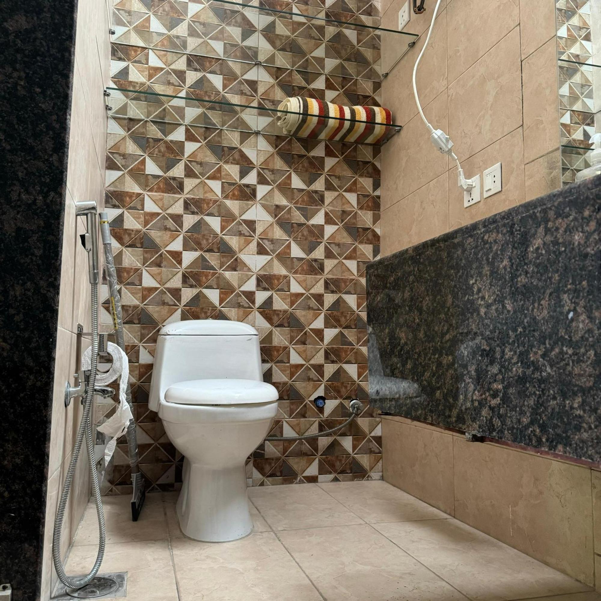 Greenlux Residency Rawalpindi Ngoại thất bức ảnh