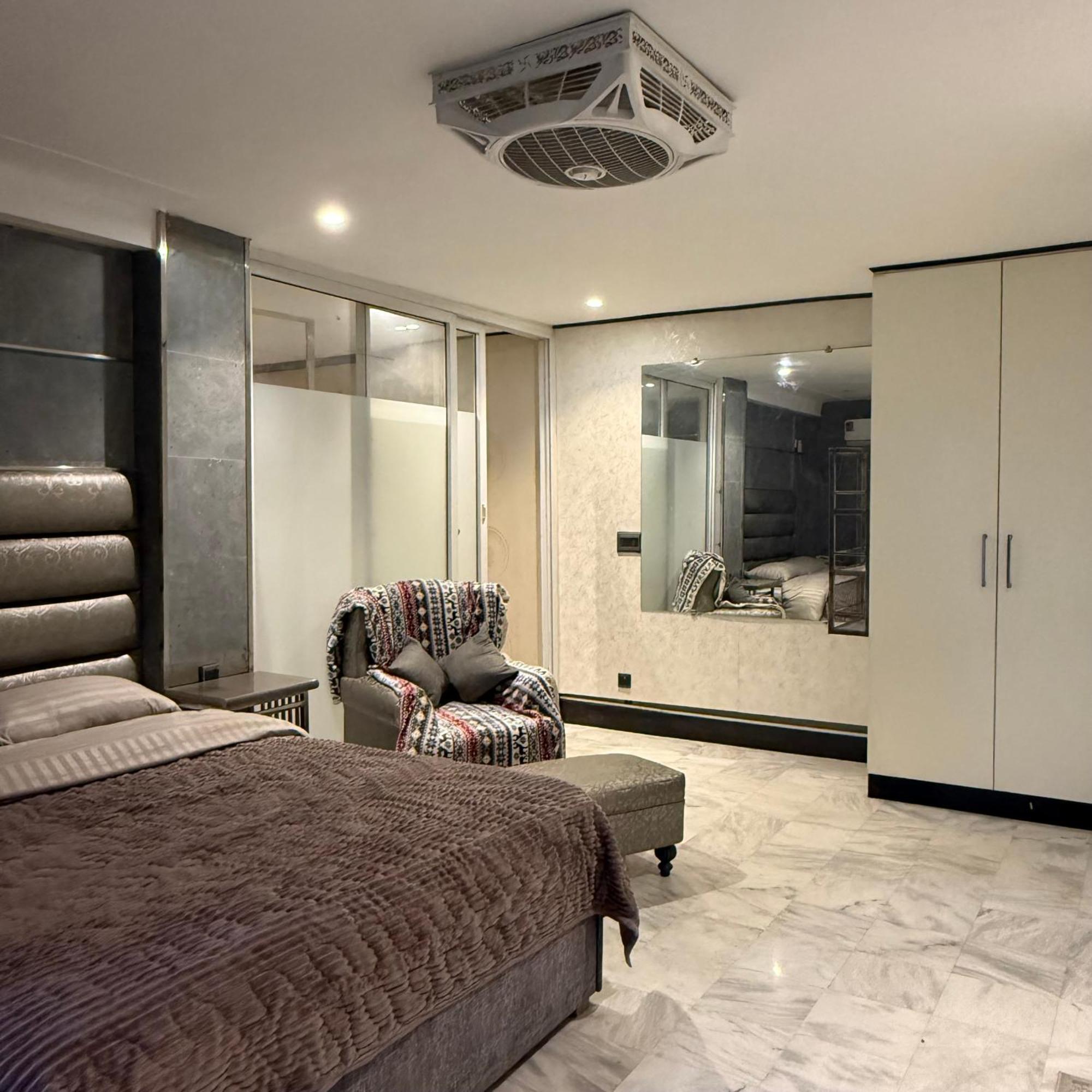 Greenlux Residency Rawalpindi Ngoại thất bức ảnh